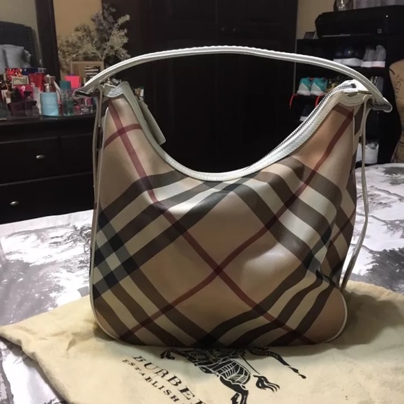 Authentic Burberry handbag - Picture 1 of 8